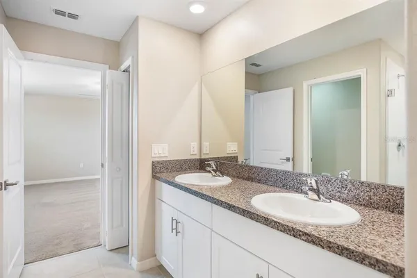 $2,800 | 7322 KIng Creek Drive, Sun City Center, FL 33573