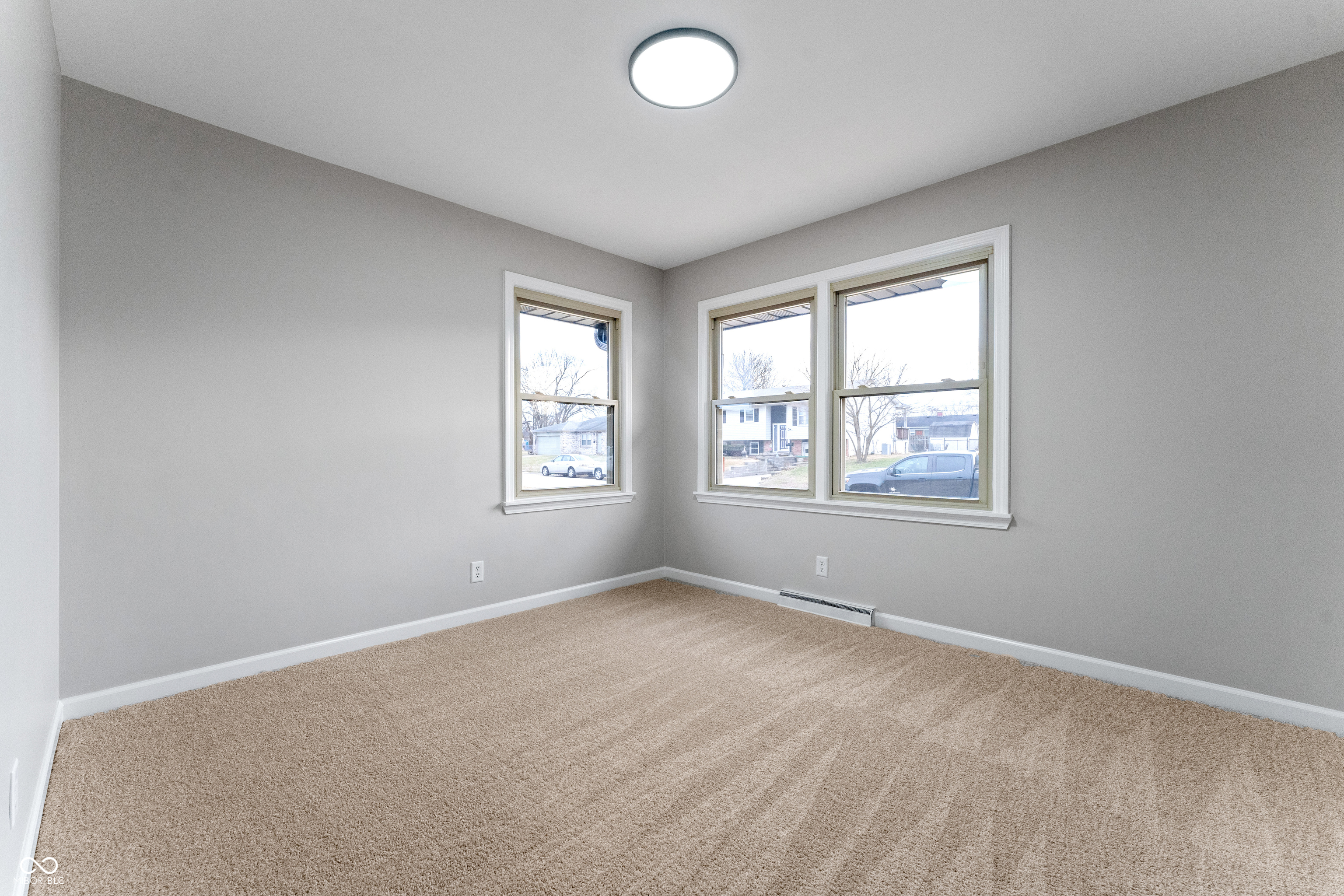 2718 Orchard Lane Columbus, IN 47201 - Photo 18 of 38