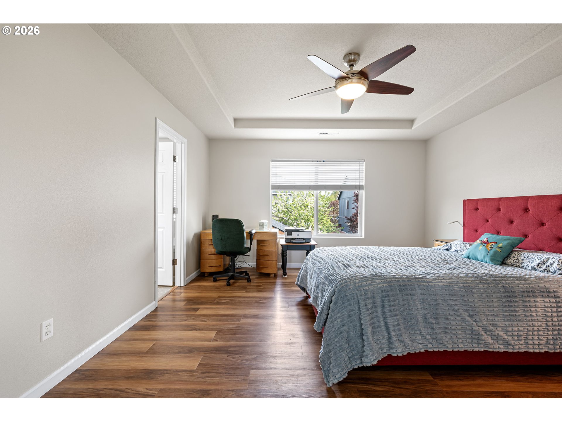 265 Southeast Casting Street Albany, OR 97322 - Photo 18 of 48 a bed room with a bed and a window
