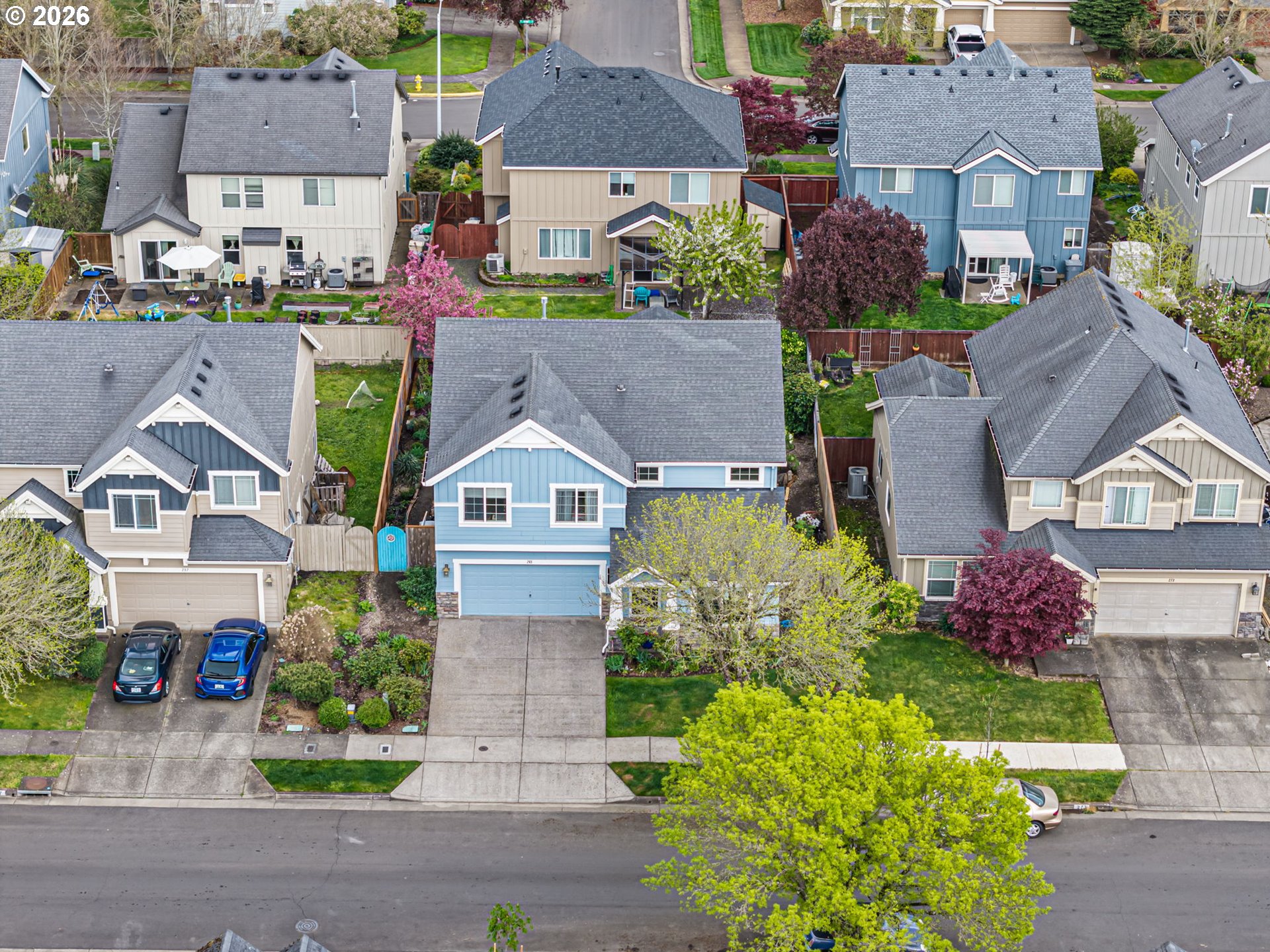 265 Southeast Casting Street Albany, OR 97322 - Photo 40 of 48 an aerial view of multiple houses