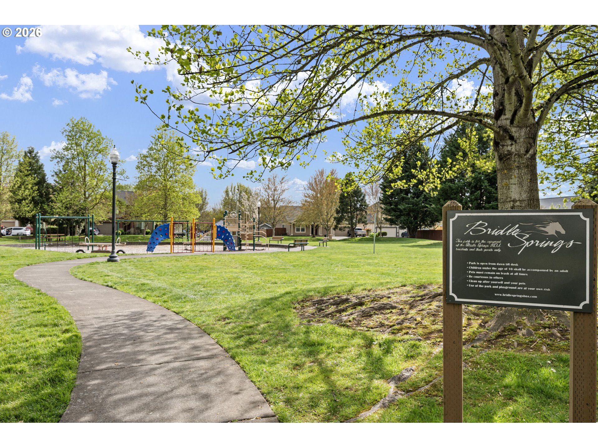 265 Southeast Casting Street Albany, OR 97322 - Photo 46 of 48 a view of a park with welcome board