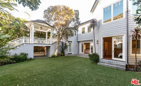 $16,850,000 | 30760 Broad Beach Road, Malibu, CA 90265