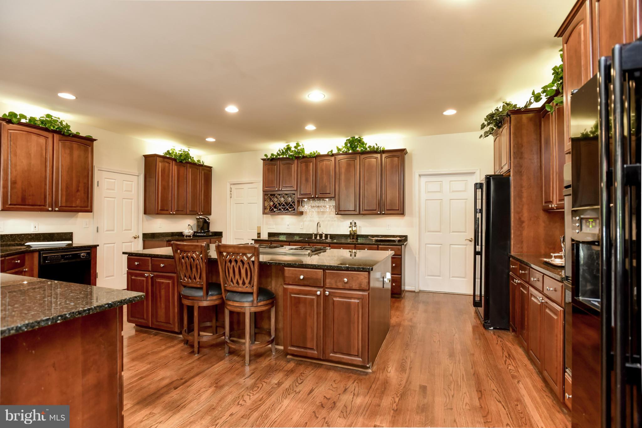 7 Riva Ridge Drive Stafford, VA 22556 - Photo 5 of 30 If you love to entertain, this kitchen is for you!
