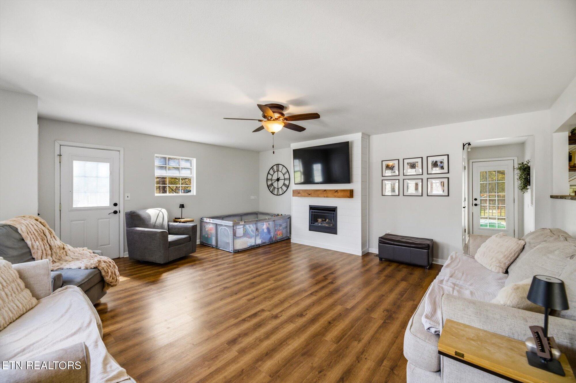 169 Boyd Street Dayton, TN 37321 - Photo 4 of 29 04-169-Boyd-St-Dayton-TN-4