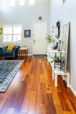 $4,750 | 19920 Via Joyce Drive, Saugus, CA 91350