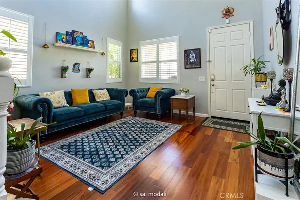$4,750 | 19920 Via Joyce Drive, Saugus, CA 91350