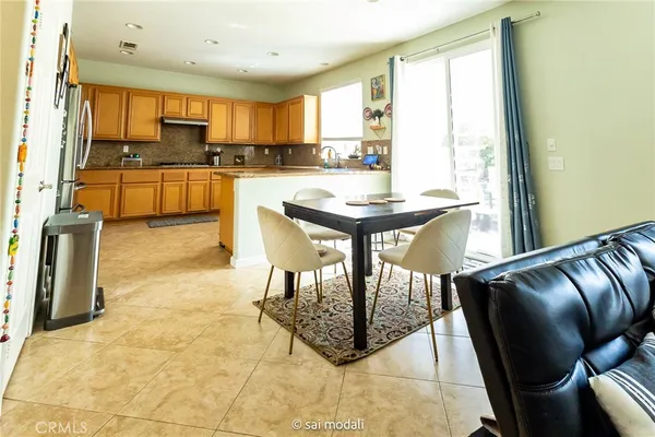 $4,750 | 19920 Via Joyce Drive, Saugus, CA 91350