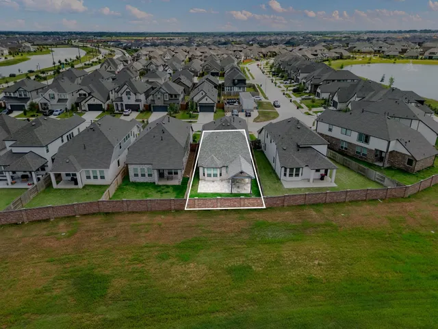 $2,800 | 997 Newport Crk Drive, Katy, TX 77493