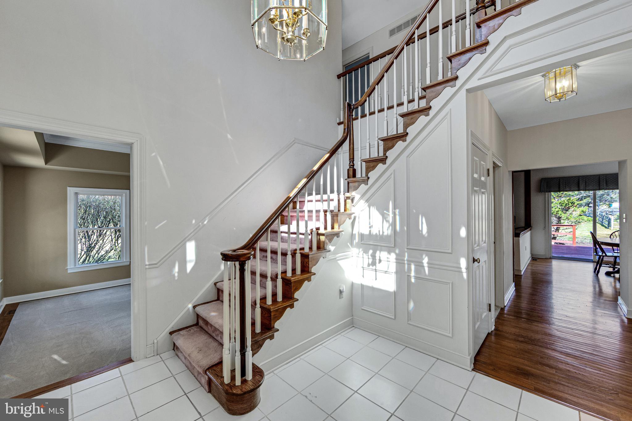 1125 Gypsy Hill Road Ambler, PA 19002 - Photo 2 of 48 Elegant Two story foyer