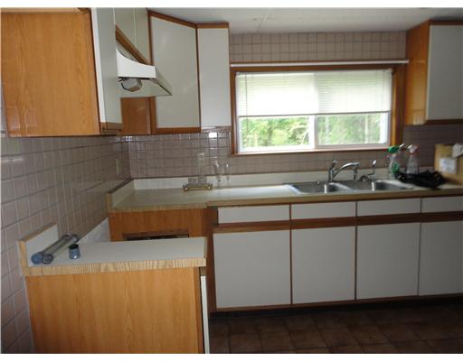 208 Snake Hill Road Glocester, RI 02857 - Photo 8 of 10 Kitchen.