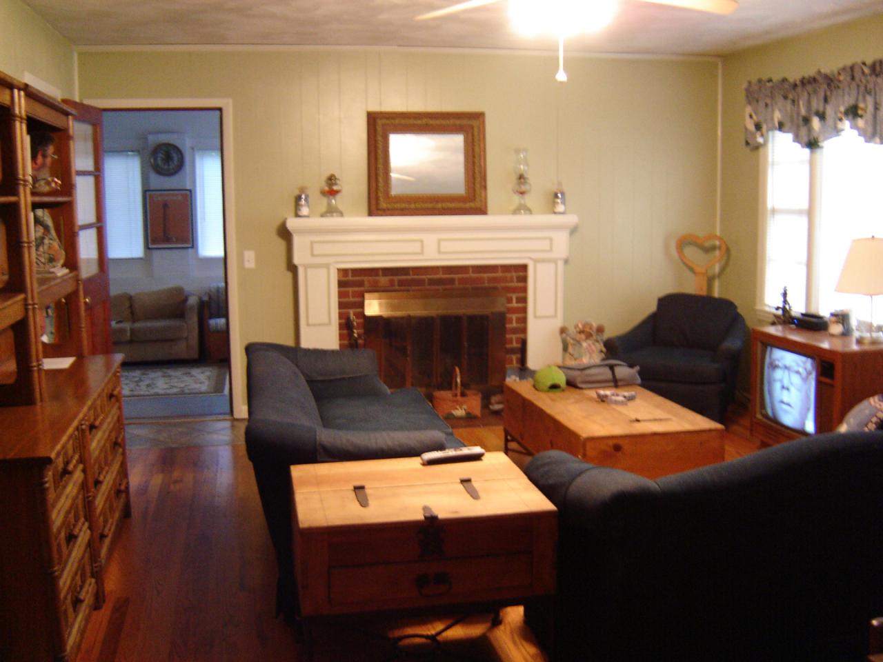 6350 Bonbrook Mill Road Boones Mill, VA 24065 - Photo 2 of 9 Living Room