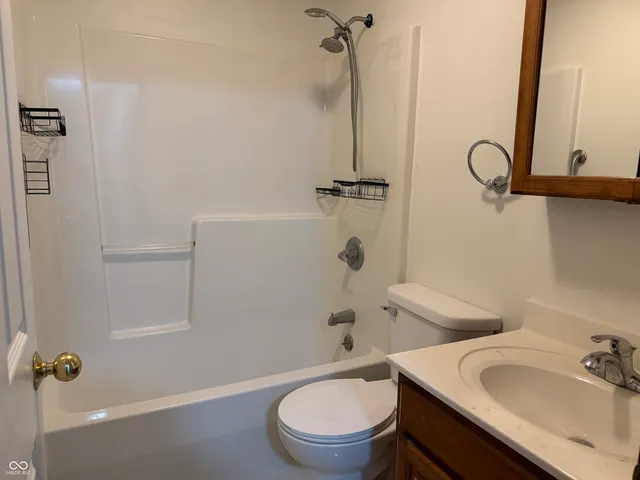 $274,900 | 3919 West Wahachee Drive, Terre Haute, IN 47802