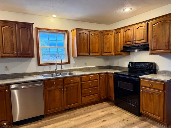 $257,000 | 3919 West Wahachee Drive, Terre Haute, IN 47802