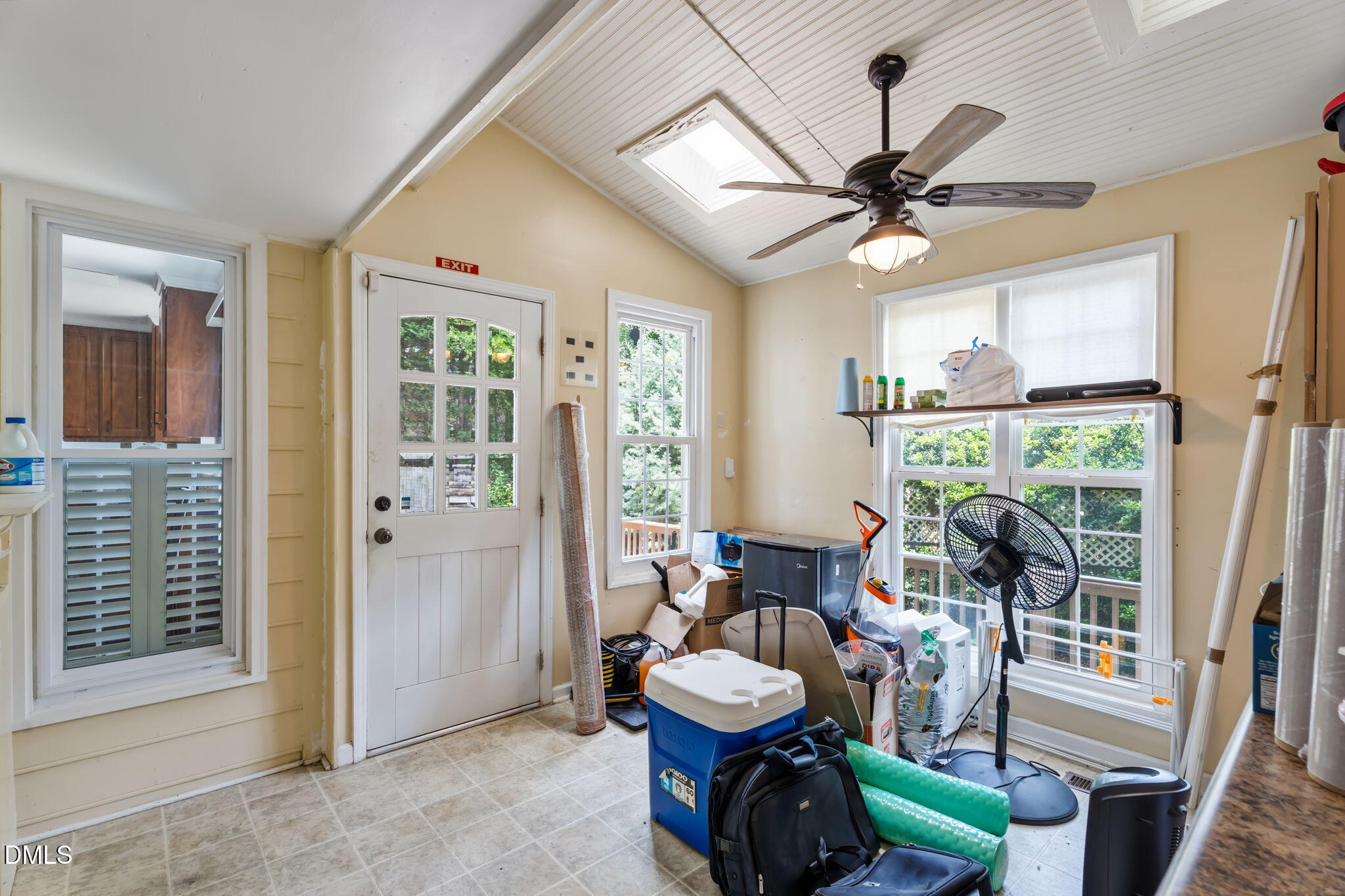 2409 Dunbrook Court Raleigh, NC 27604 - Photo 6 of 43 6-web-or-mls-DSC02378