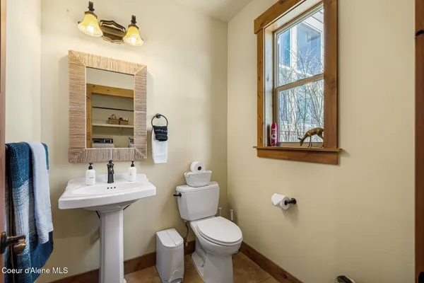 $1,645,000 | 729 Delaney Drive, Sagle, ID 83860