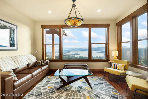 $1,645,000 | 729 Delaney Drive, Sagle, ID 83860