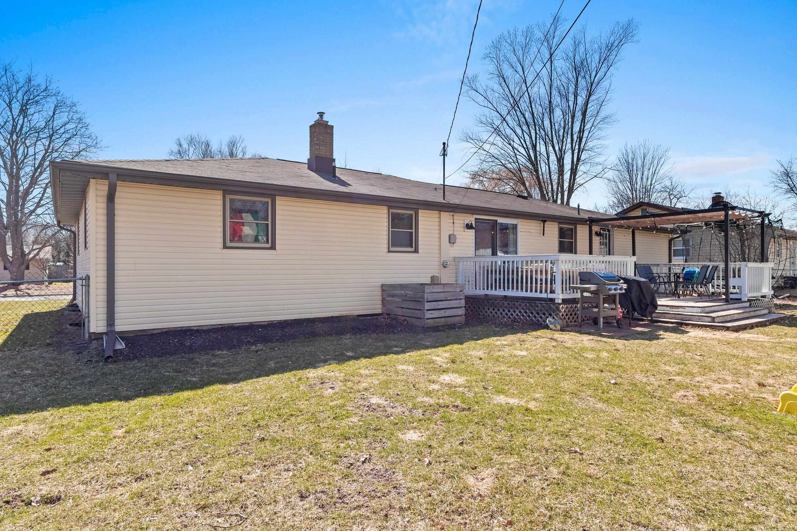 421 Memory Court Green Bay, WI 54301 - Photo 28 of 41