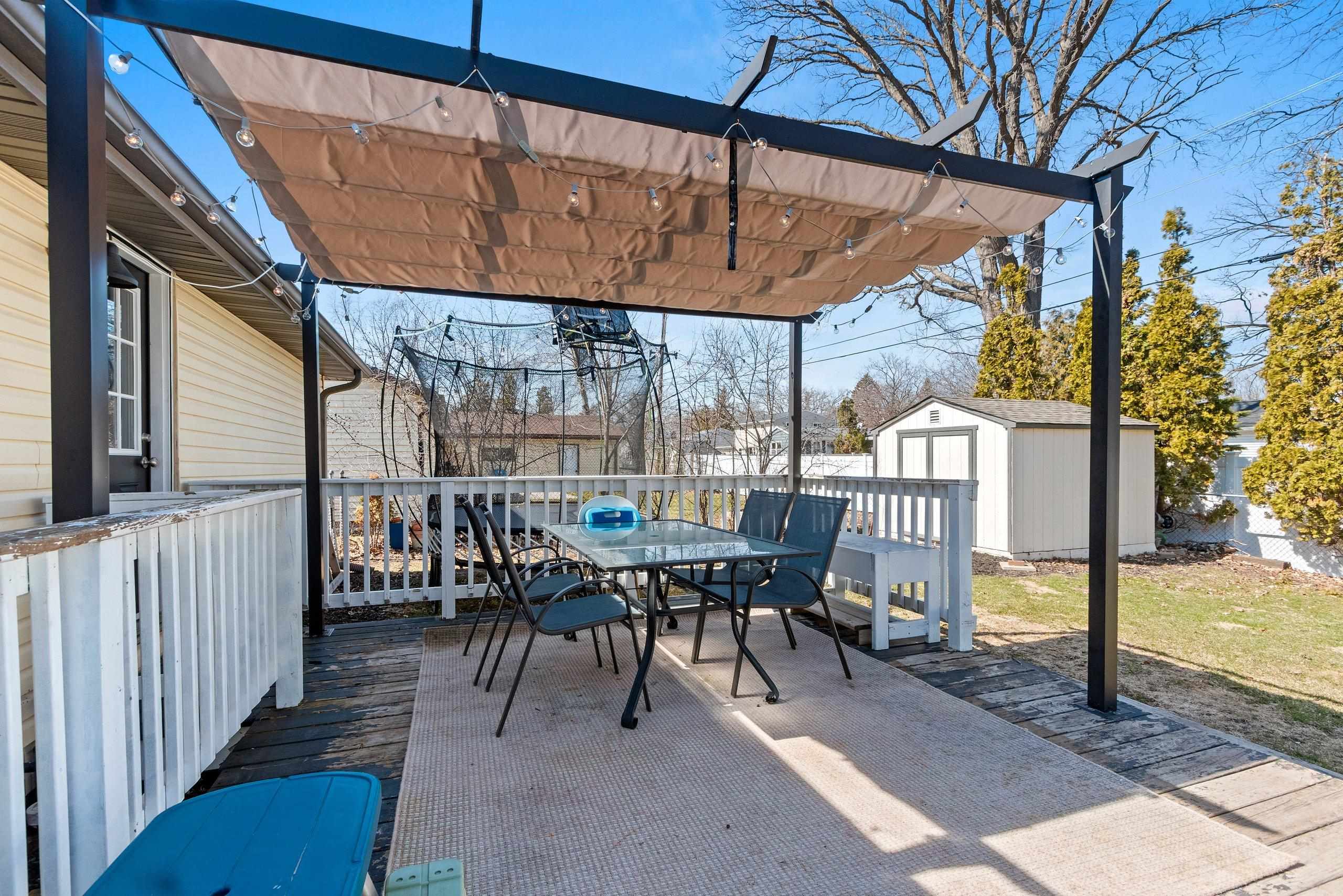 421 Memory Court Green Bay, WI 54301 - Photo 30 of 41