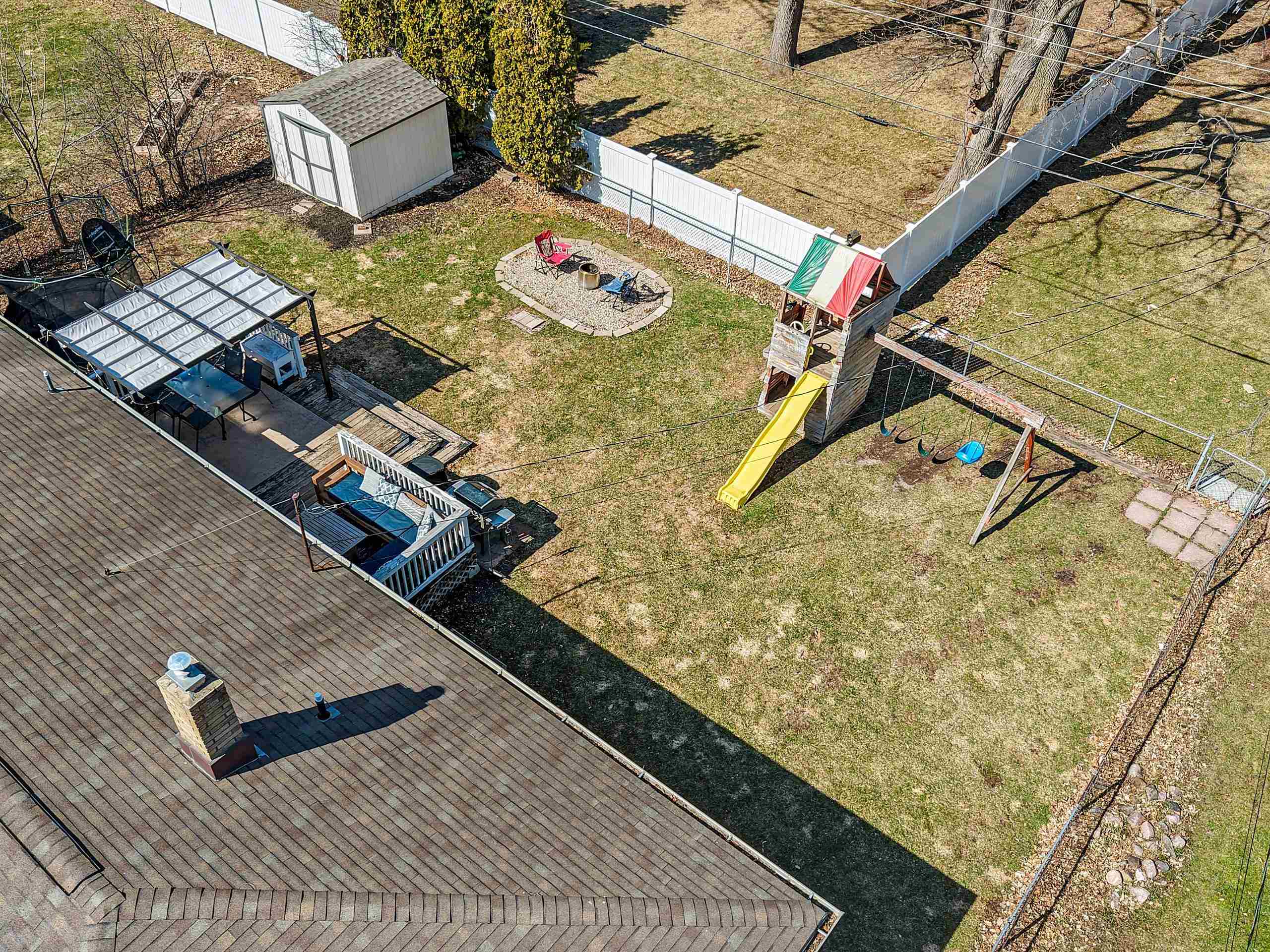 421 Memory Court Green Bay, WI 54301 - Photo 37 of 41