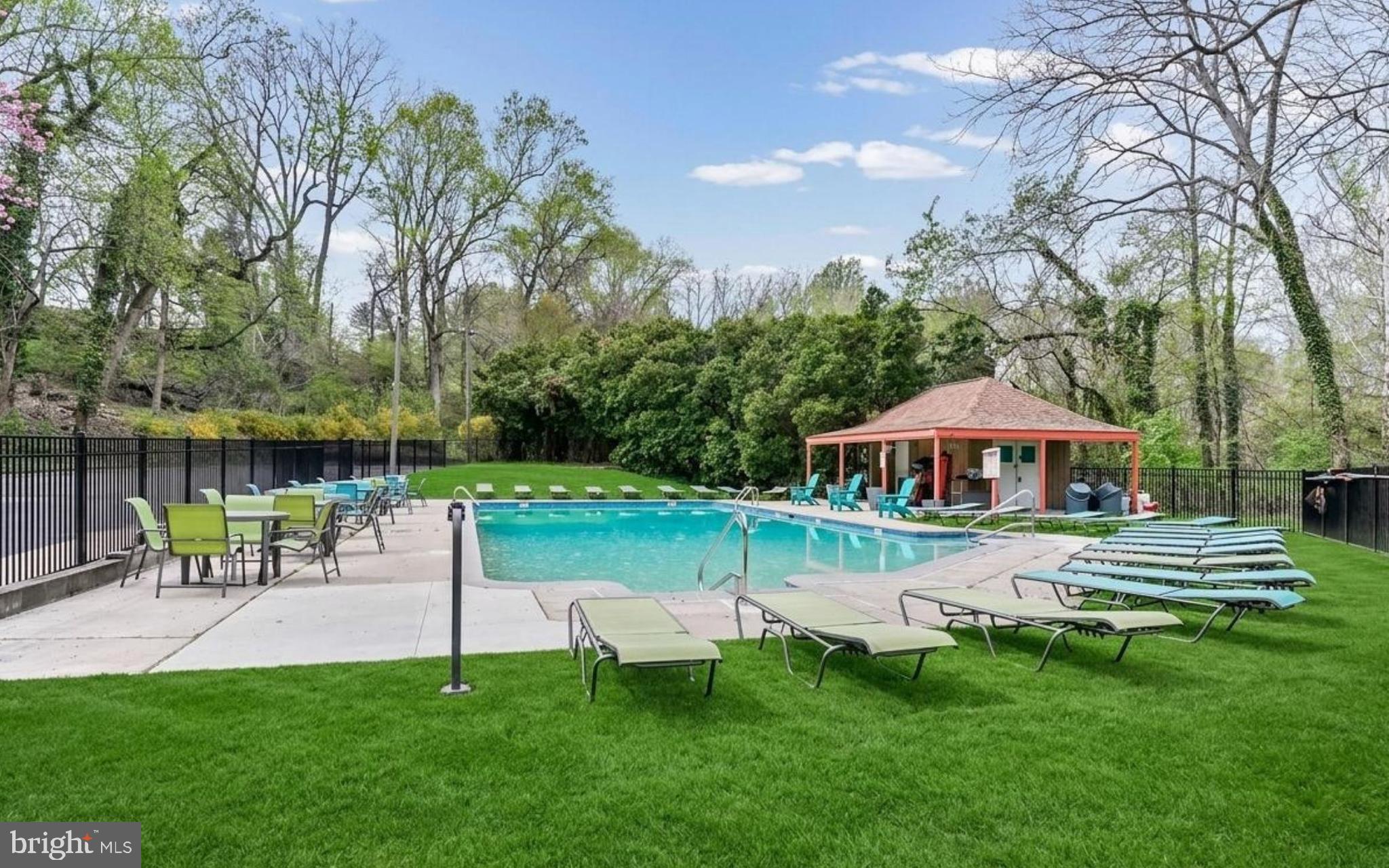 800 Avondale Road, Unit 3K Wallingford, PA 19086 - Photo 26 of 30 Community Pool