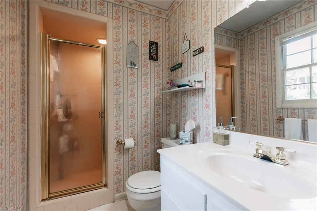 1177 Sweetbriar Road High Point, NC 27262 - Photo 23 of 50 Primary Bathroom