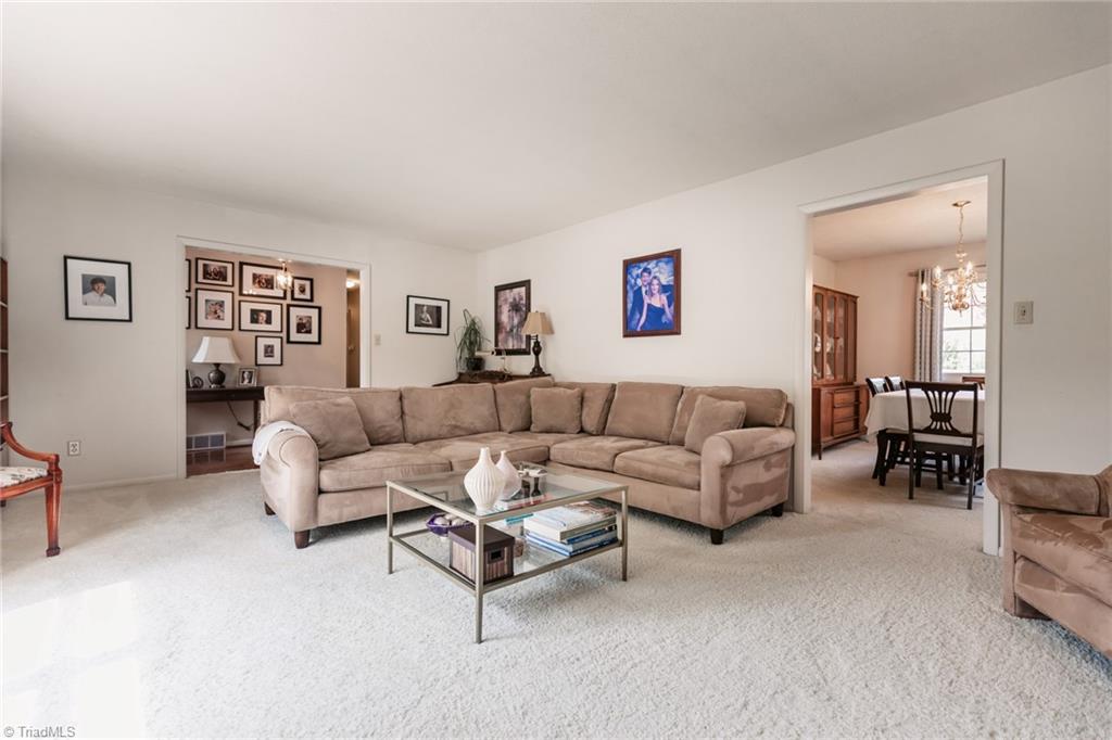 1177 Sweetbriar Road High Point, NC 27262 - Photo 5 of 50 Great Room