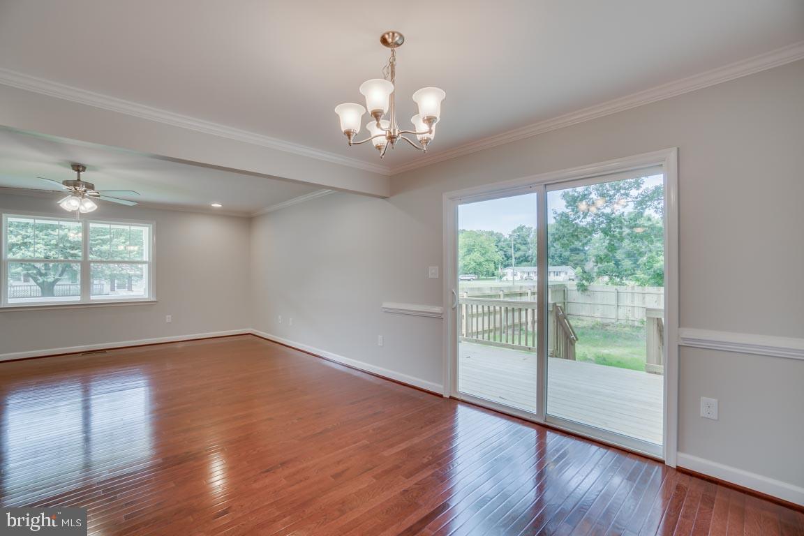 Richmond Road Colonial Beach, VA 22443 - Photo 4 of 28 Dinning Room