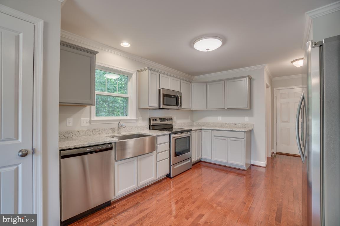 Richmond Road Colonial Beach, VA 22443 - Photo 7 of 28 Choose Cabinet Colors, Wall Color