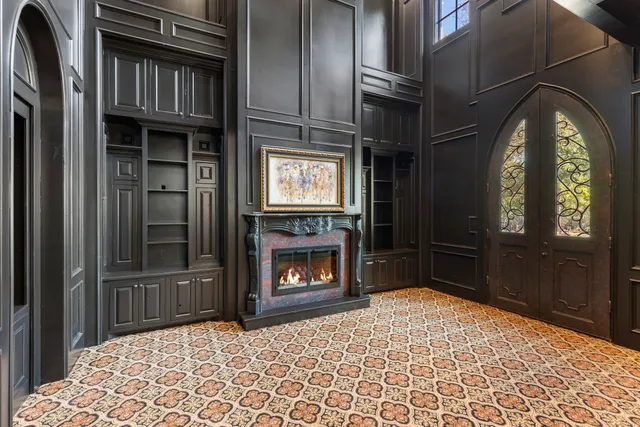 $5,000,000 | 15 Estancia Place, The Woodlands, TX 77389