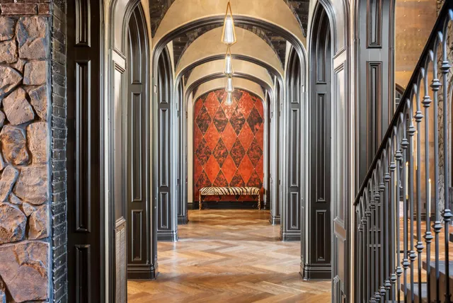 $5,000,000 | 15 Estancia Place, The Woodlands, TX 77389