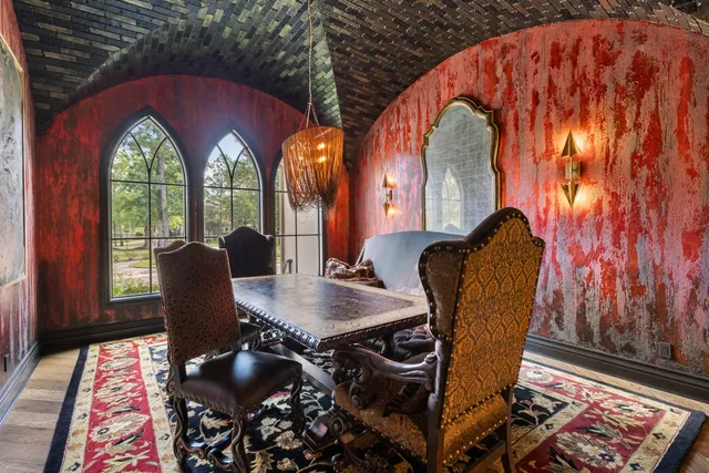 $5,000,000 | 15 Estancia Place, The Woodlands, TX 77389