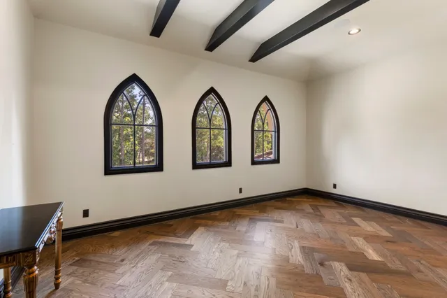 $5,000,000 | 15 Estancia Place, The Woodlands, TX 77389