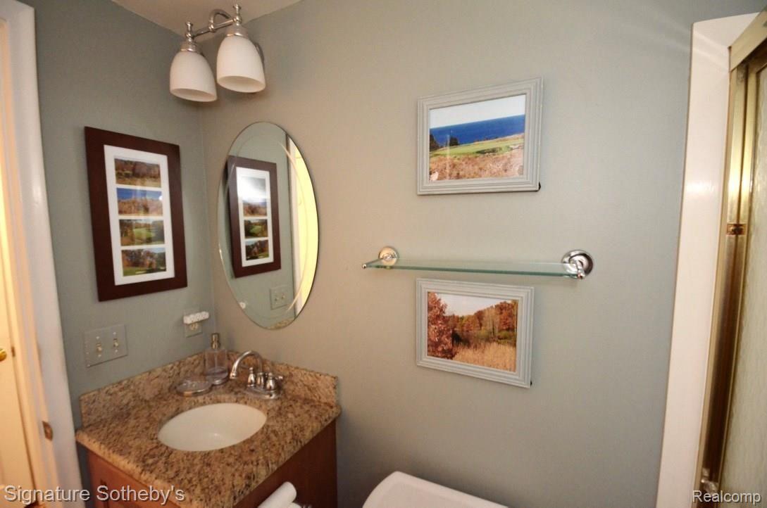 8777 Foster Road Clarkston, MI 48346 - Photo 10 of 21 14.jpg