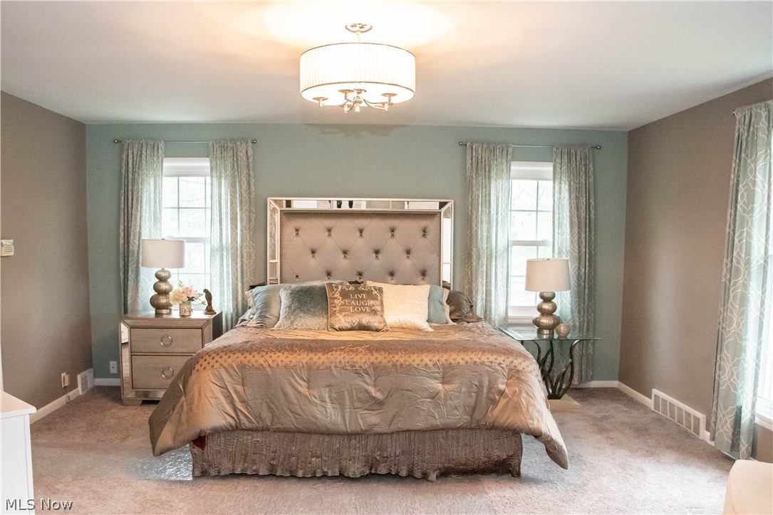 2675 Eaton Road Cleveland, OH 44118 - Photo 18 of 35 Gallery Image 18