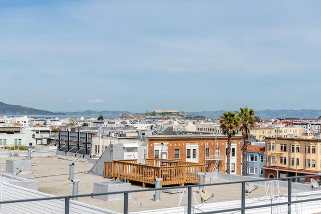 a picture of city view