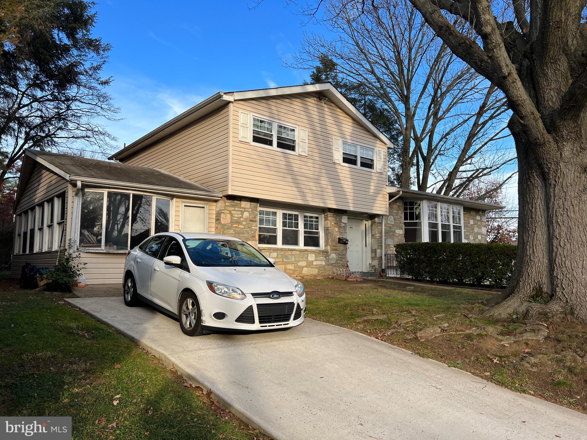 11000 Knights Road Philadelphia, PA 19154 - Photo 1 of 46