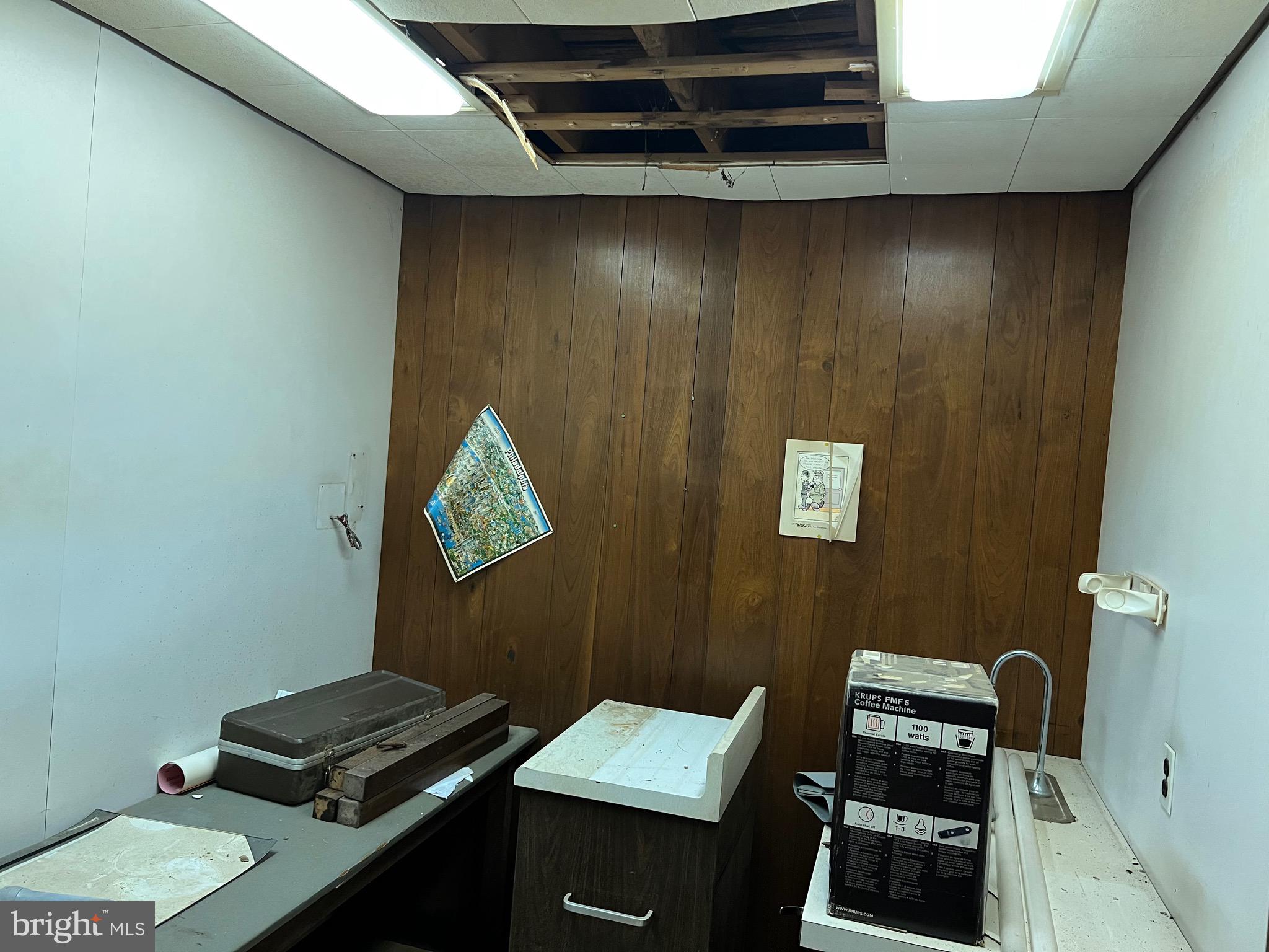 11000 Knights Road Philadelphia, PA 19154 - Photo 42 of 46 Patient room #1