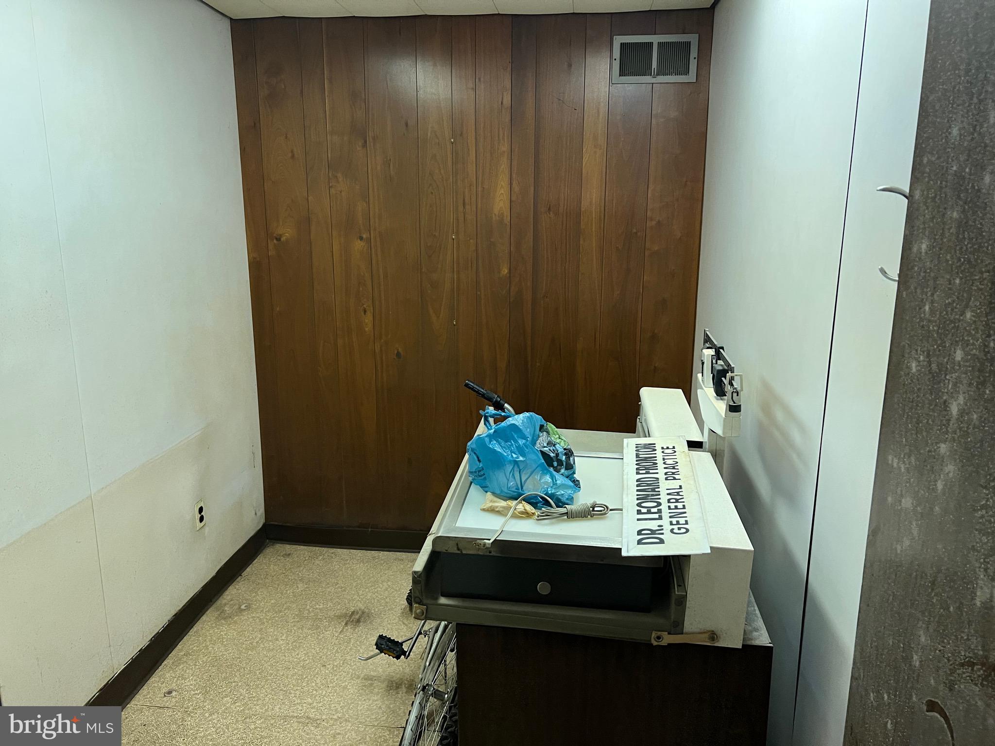 11000 Knights Road Philadelphia, PA 19154 - Photo 46 of 46 Patient room #3