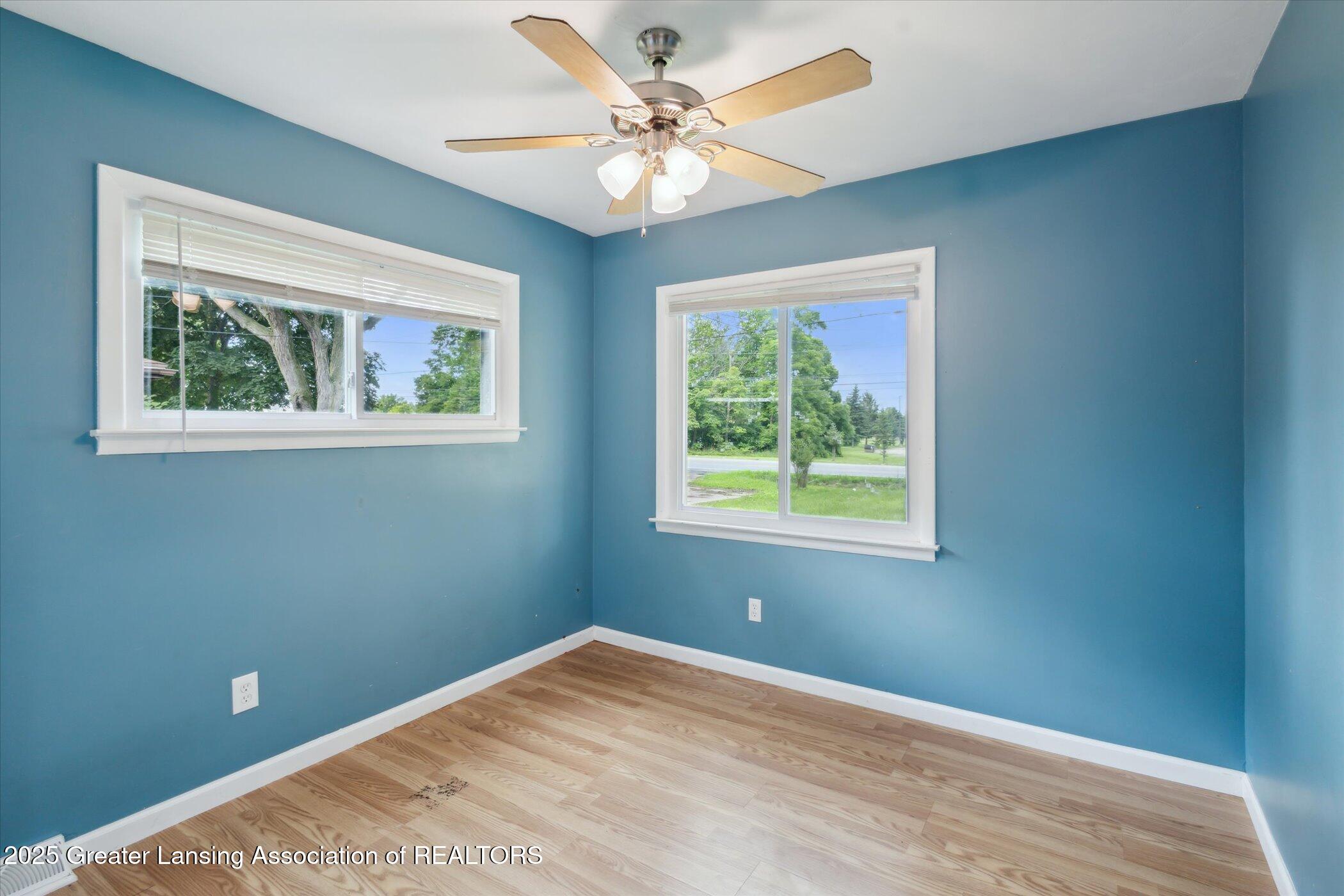 6050 South Waverly Road Lansing, MI 48911 - Photo 19 of 40 22-6050-S-Waverly-Rd-Lansing-MI-48911-Wi