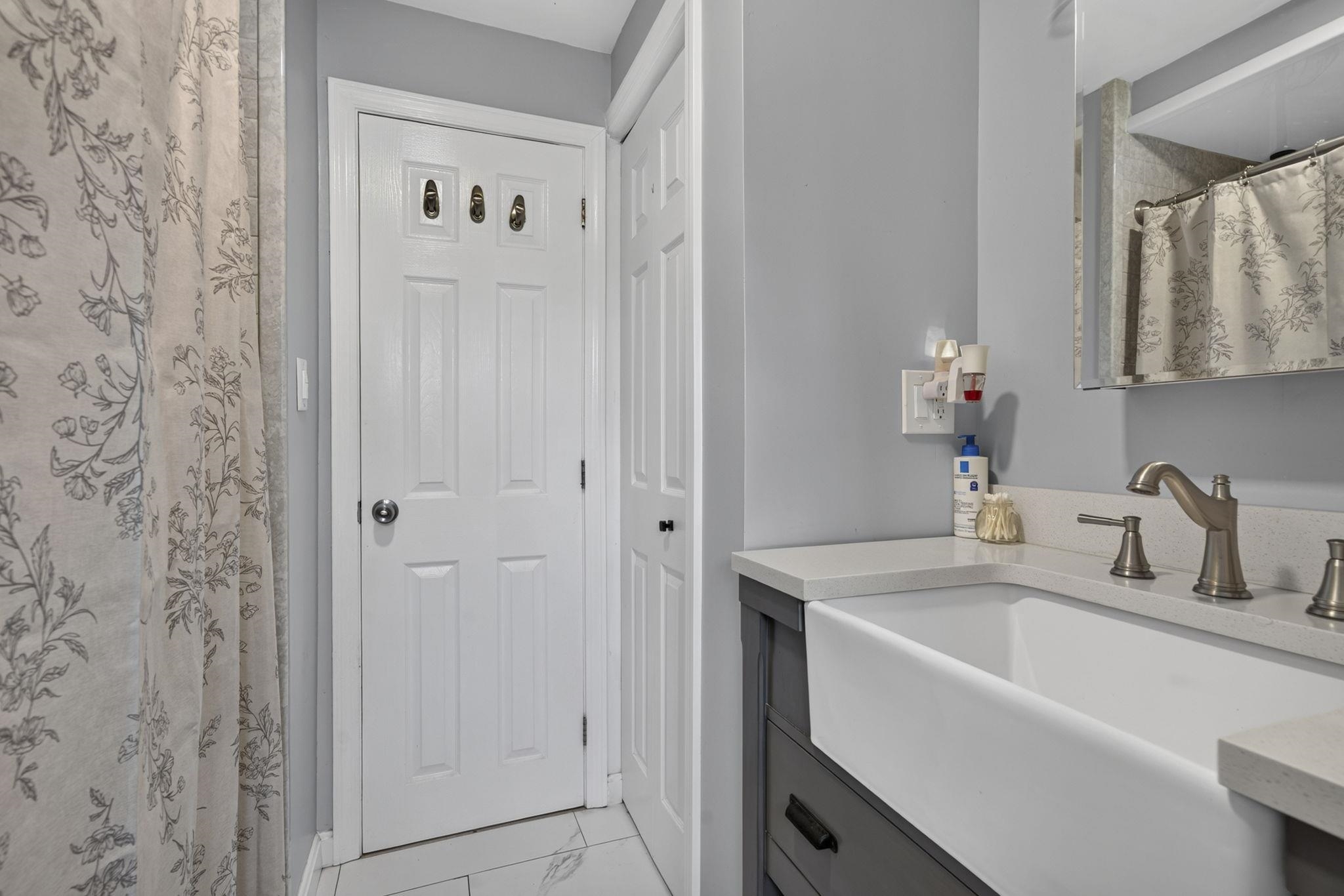 1 Mayflower Road Merrimack, NH 03054 - Photo 21 of 44 Gallery Image 21