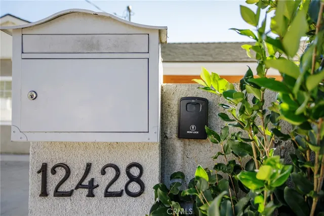 a view of entrance gate of the house