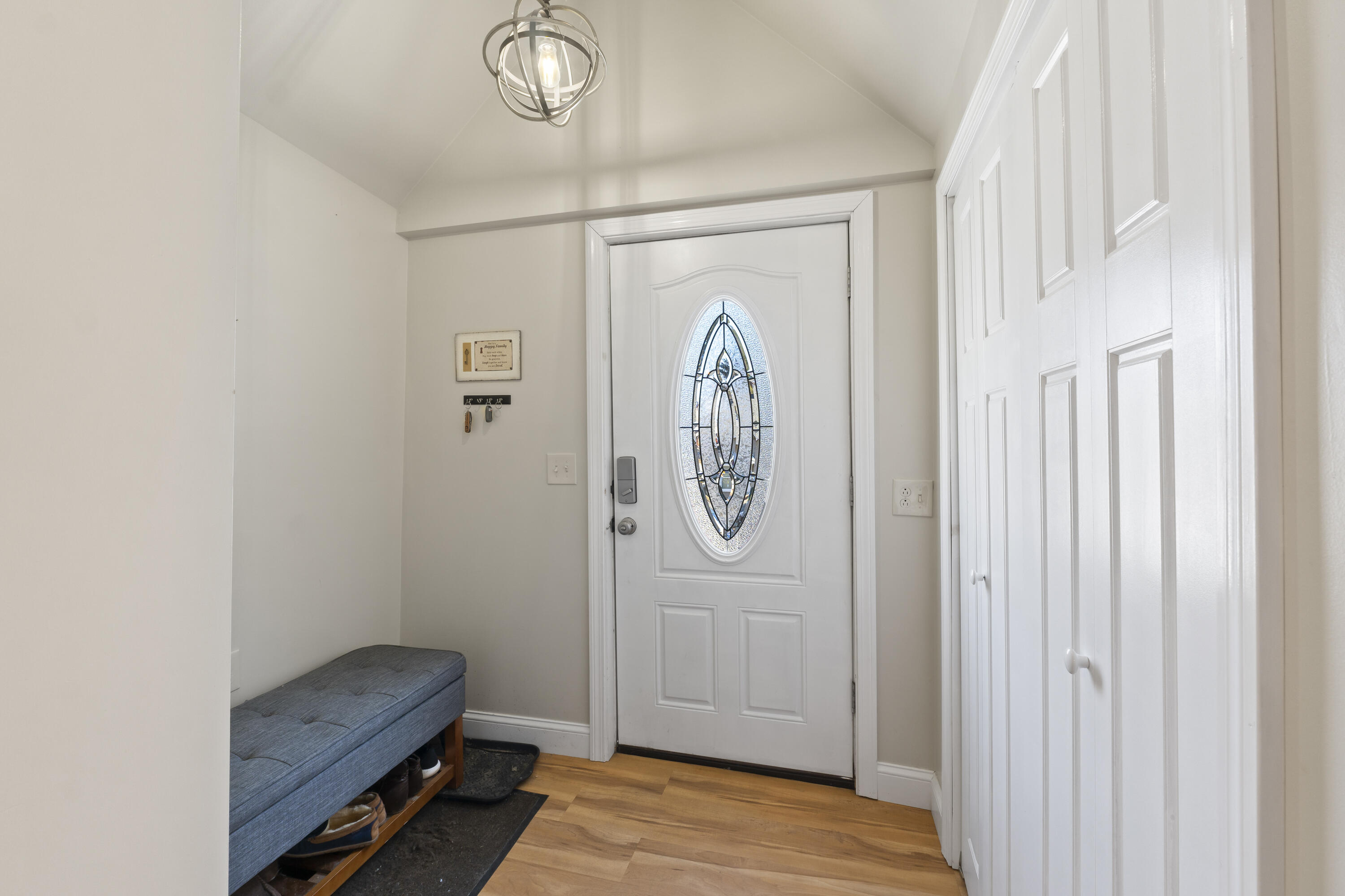 55 Hogan Rd_106