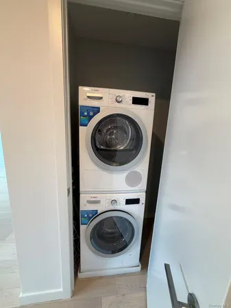 $2,900 | 131-02 40th Road, Unit 7R | Flushing