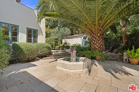 $3,350,000 | 1836 Outpost Drive, Los Angeles, CA 90068