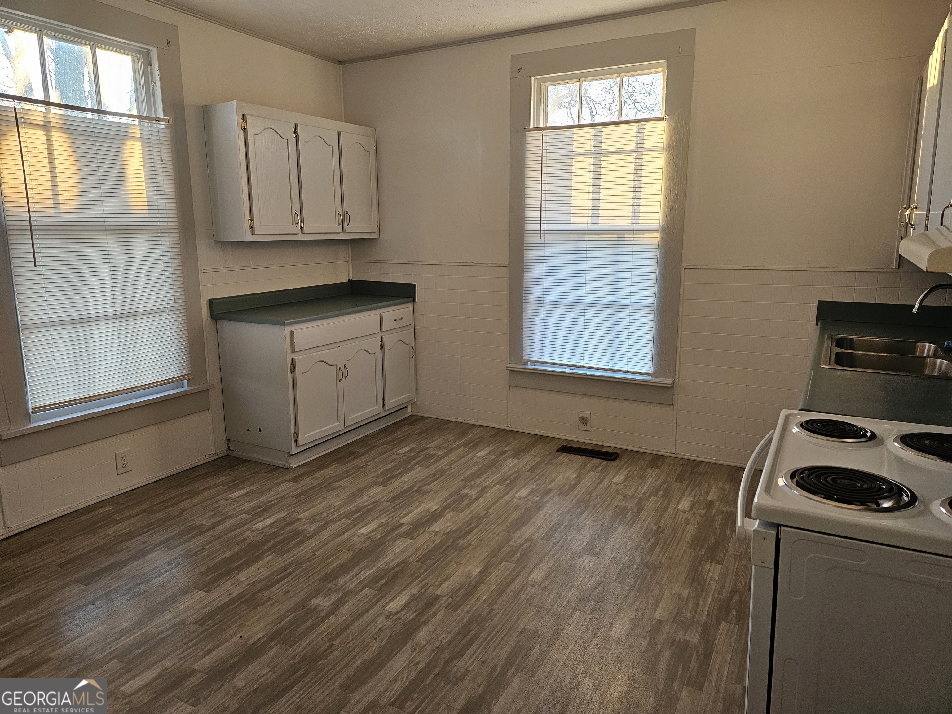 1325 3rd Street Dudley, GA 31022 - Photo 9 of 13