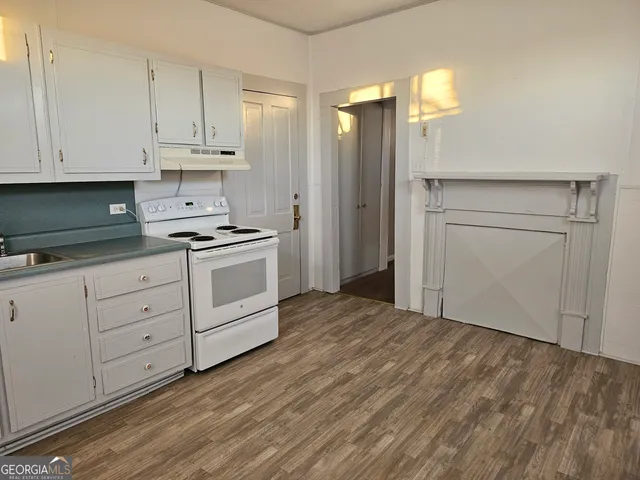 $1,350 | 1325 3rd Street, Dudley, GA 31022