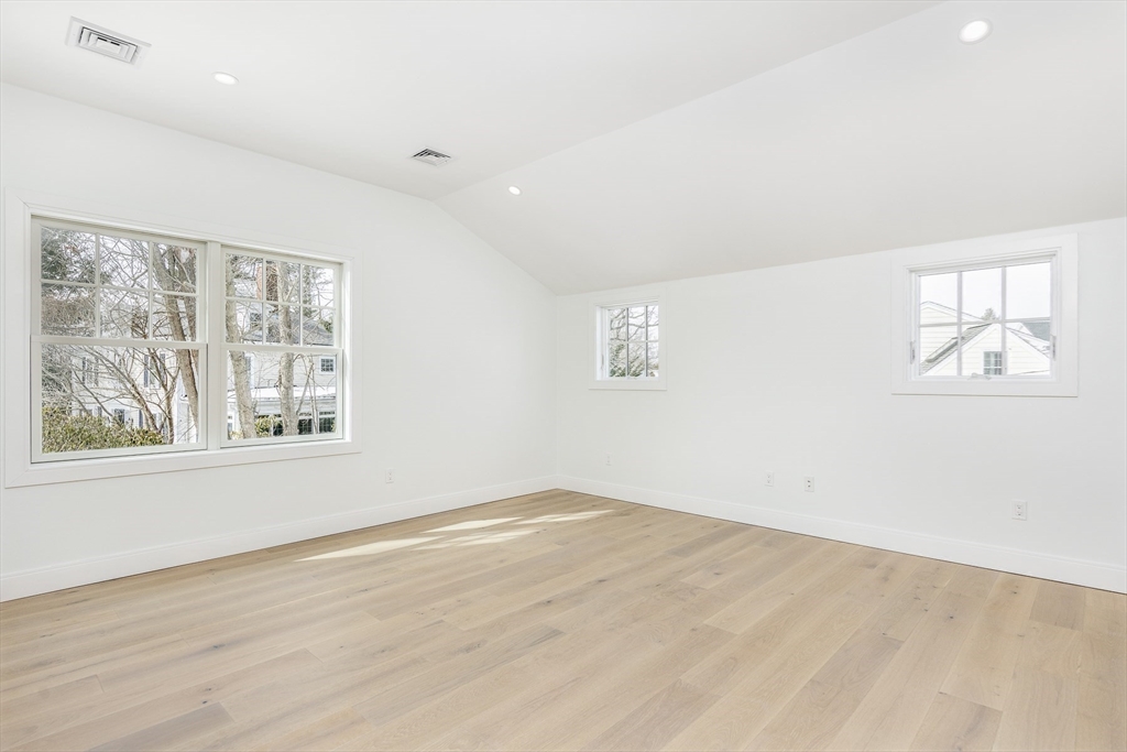 4 Ruby Avenue Marblehead, MA 01945 - Photo 19 of 30