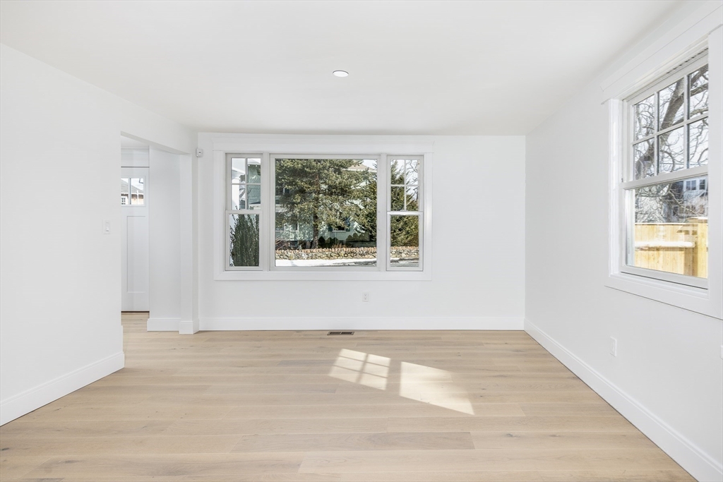 4 Ruby Avenue Marblehead, MA 01945 - Photo 8 of 30