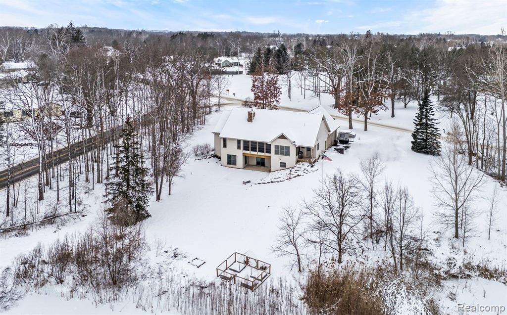 1799 West Barron Road Howell, MI 48855 - Photo 2 of 40