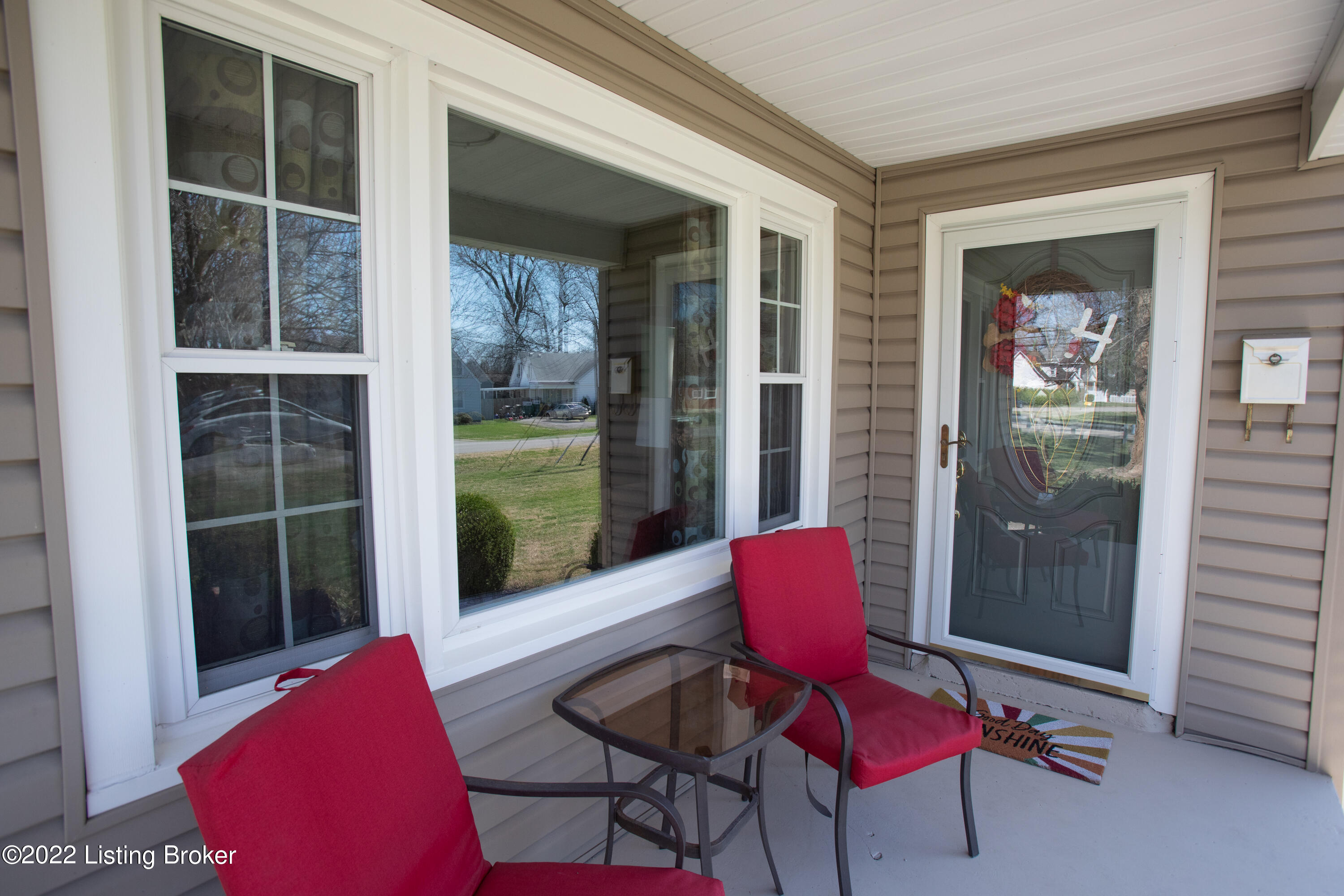 8101 Kerry Road Louisville, KY 40258 - Photo 2 of 31 Porch